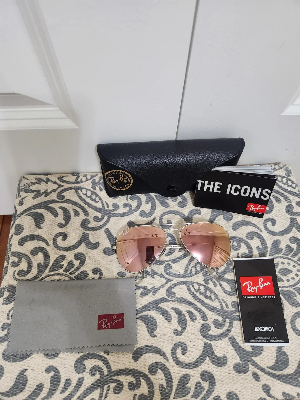 Matte Silver Metal  Ray-Ban Women’s Aviator Pink Mirror Lens Sunglasses